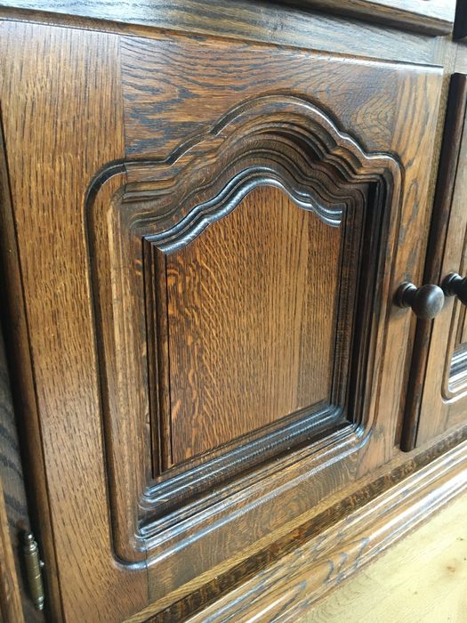 Дъбов бюфет - масив дъб