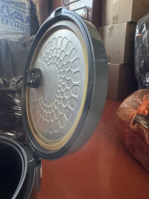 Мультиварка на 4 л