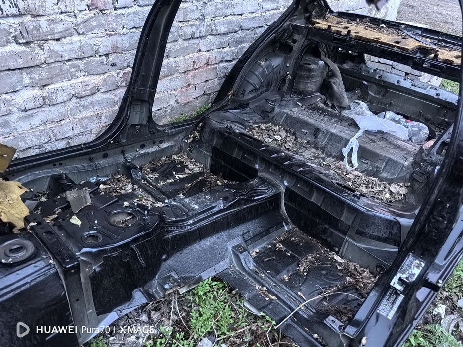 Продам бмв е 46 кузовные детали