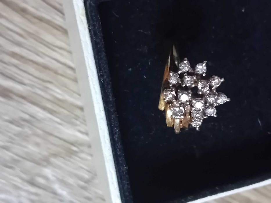 Старинен златен пръстен с естествени диаманти/злато 18 карата