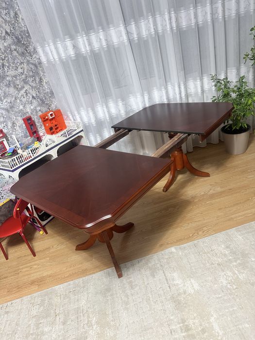 Продам Стол гостевой