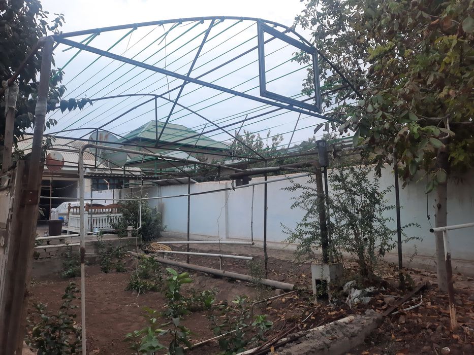 Тайёр парник сотилади