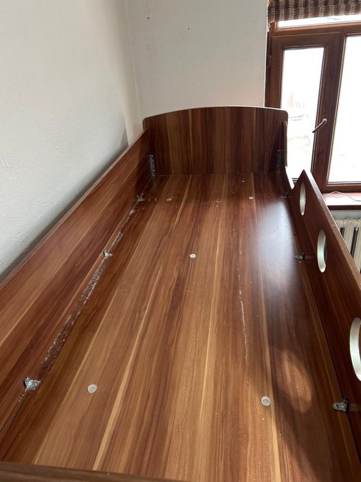 Продам кровать в отличном состоянии из дерева