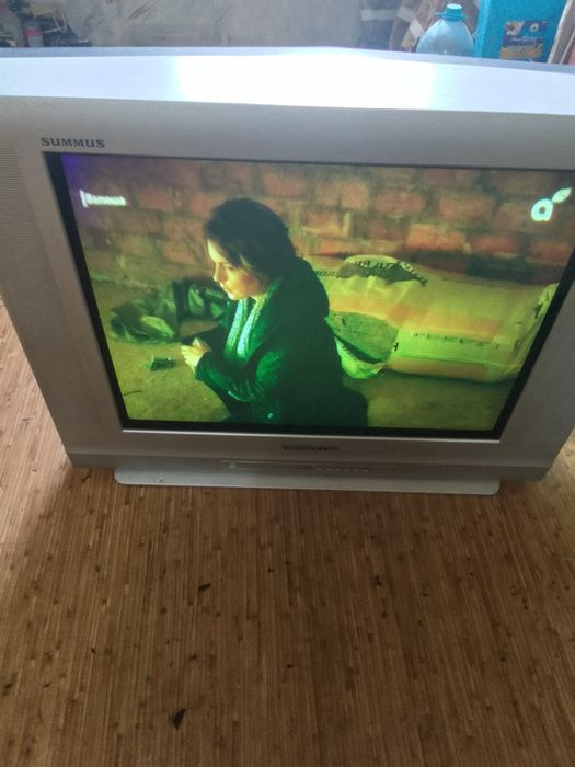Продам телевизор