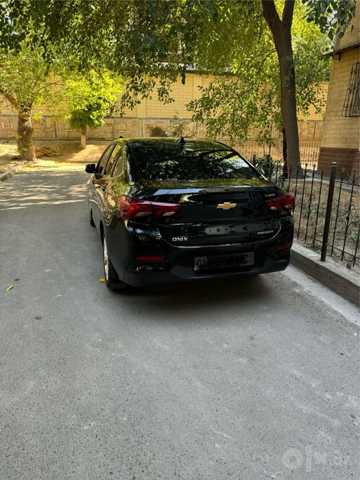 Продается chevrolet onix premier