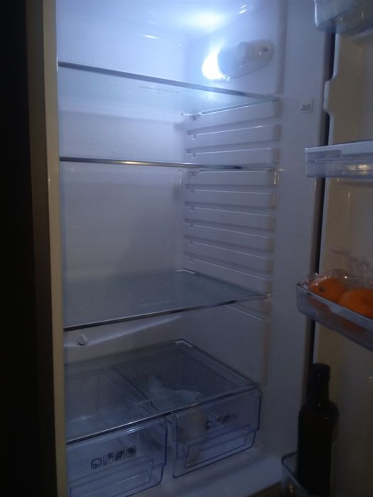 Срочно продам холодильник
