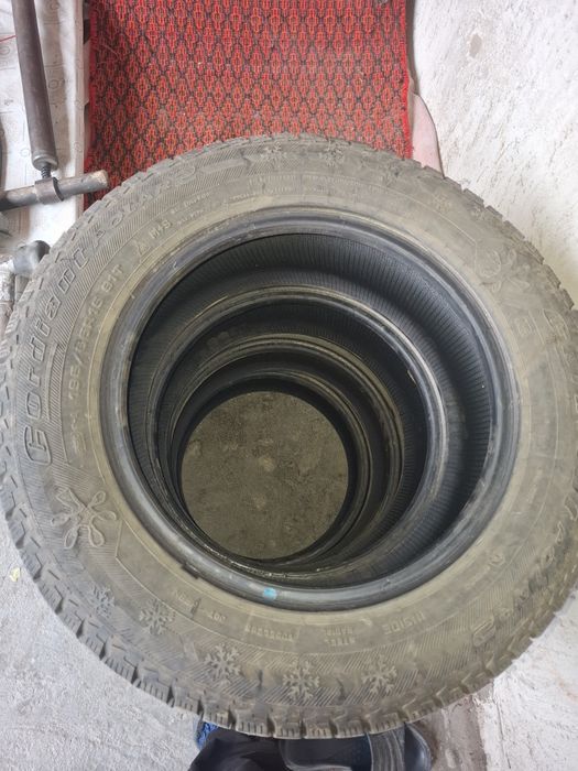 Продам зимнюю резину