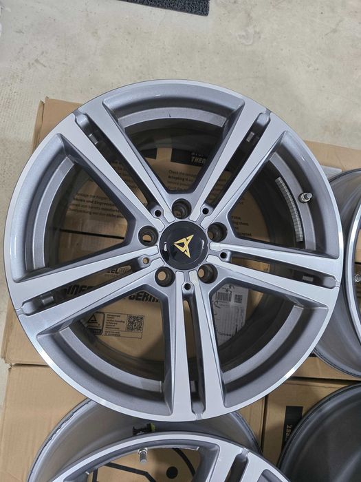Jante 18 OEM Cupra Formentor Skoda Karok VW Passat Audi A4 Q3 5x112