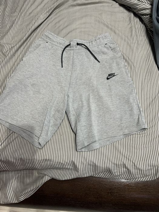 Nike tech къси панталони fleece