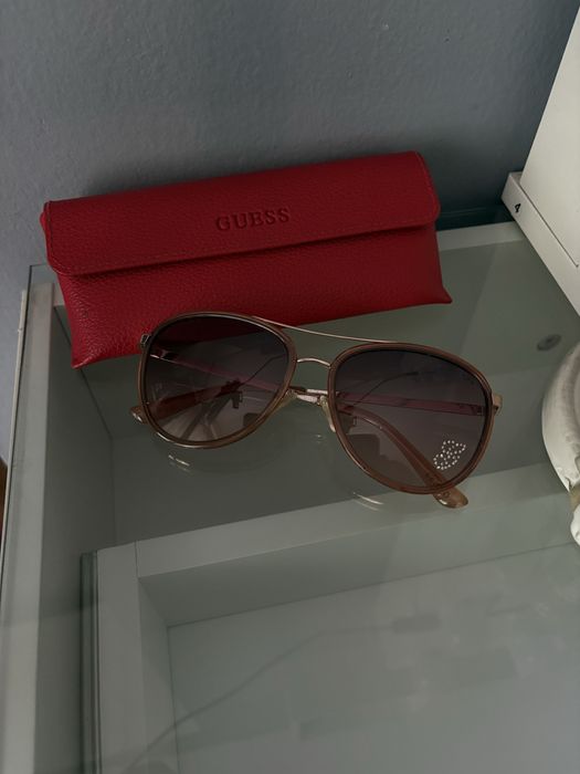 Дамски очила GUESS