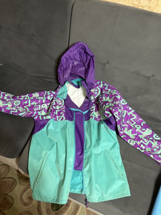 Продам ветровки и дождевик