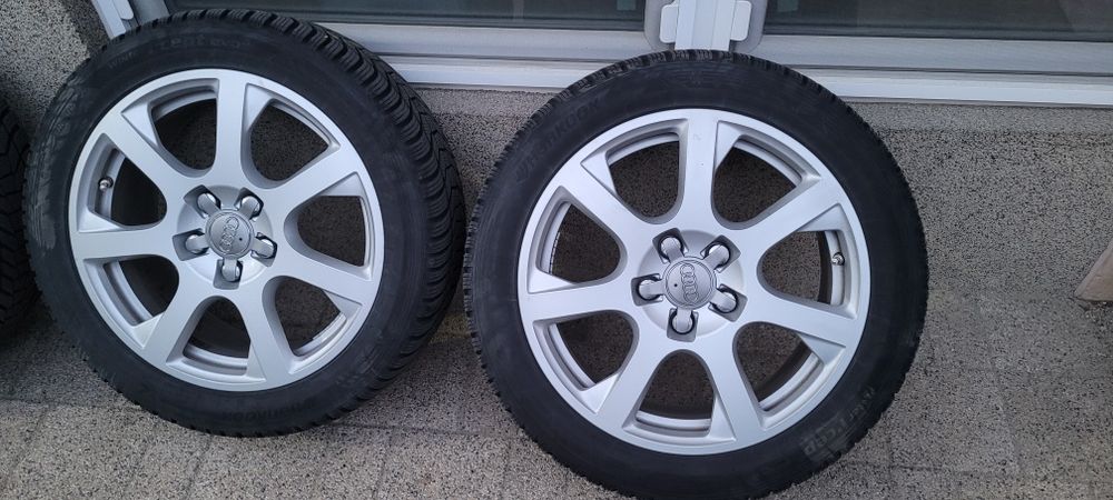 Roti originale Audi A4 B7 pe 17 cu anvelope f.bune