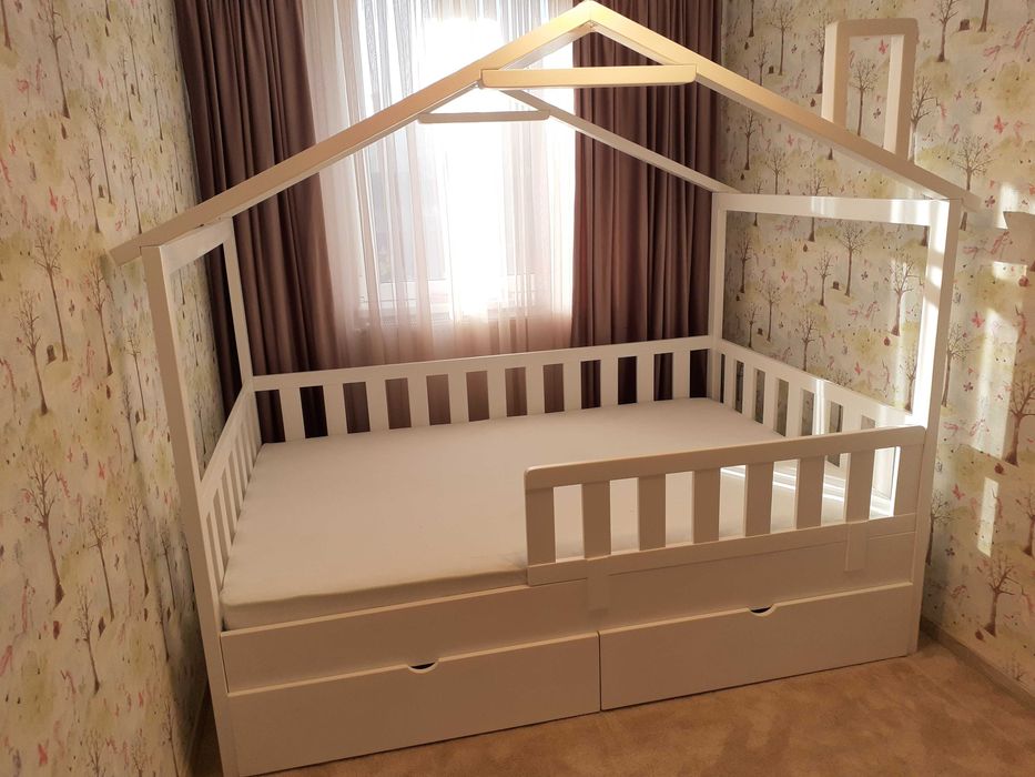 TRANSPORT GRATUIT.Pat tip casuta,cod 412