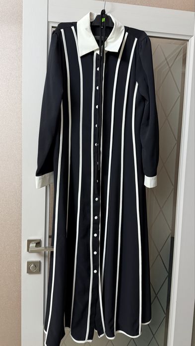 Красивое платье с ремешком