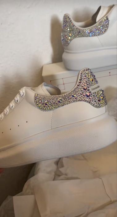 Adidasi alexander mcqueen cu pietre