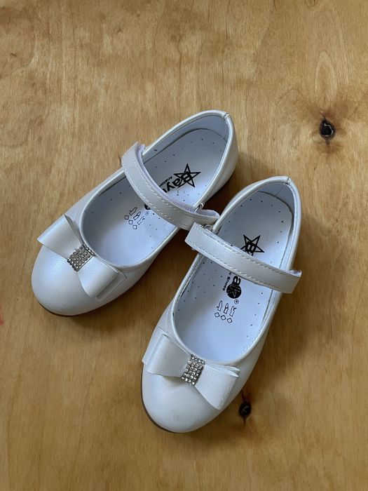 Туфли для принцессы размер 24