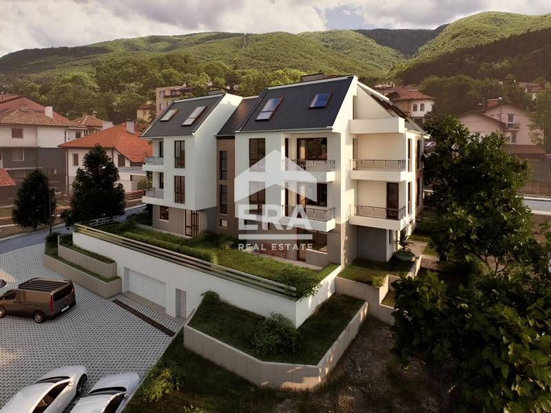 Продава се Тристаен апартамент в София, Бояна - 121 кв.м за 3058 €/кв.м - Снимка #1