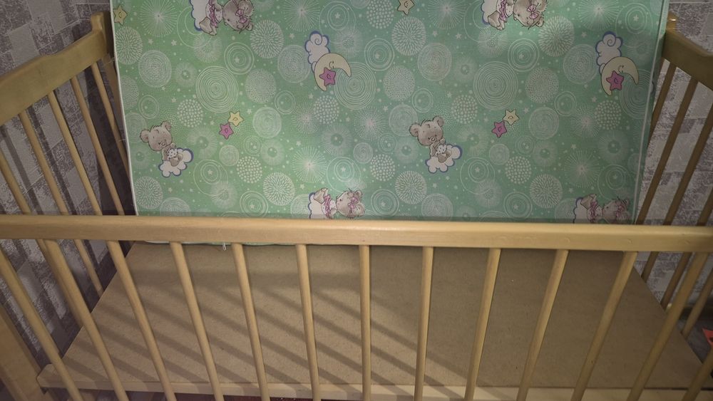 Детская качеля кровать