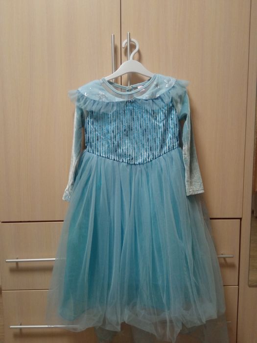 Продам платье для девочки новогодний костюм