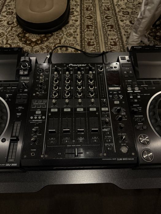 Pioneer DJM - 900 Nexus 1