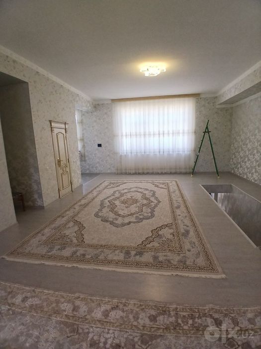 Шейхонча.Битонка.йул буйида.Катеж оила ёки киз айоллар