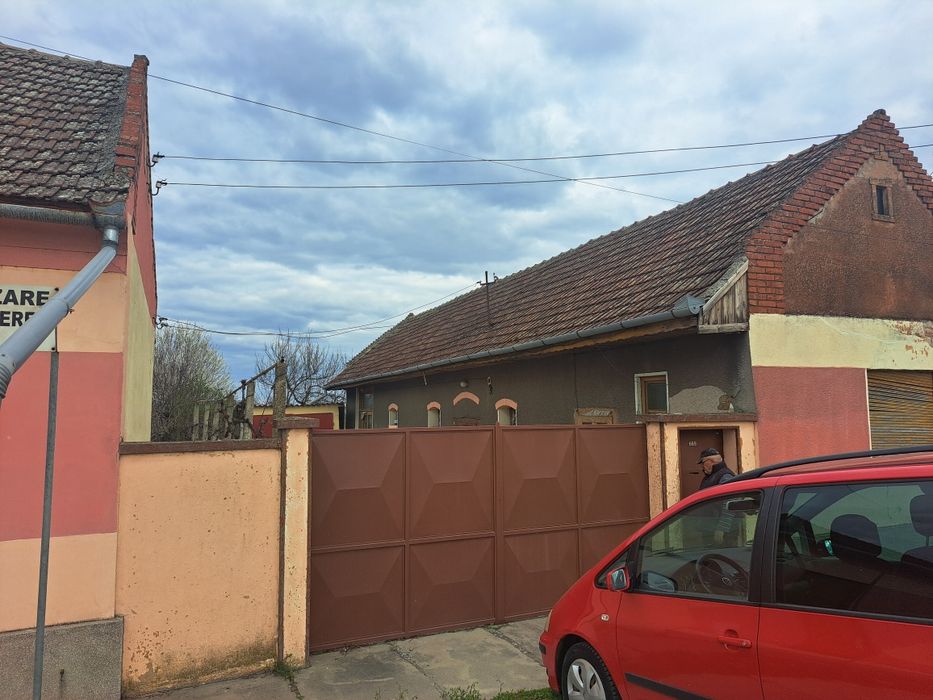 Casa de vânzare situata in Simand pe soseaua Arad#ORADEA  5610 mp