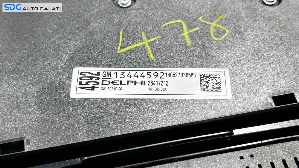 Radio CD Player Interfata Consola Buton Butoane Comanda Butoane Clima Opel Astra J 2009 - 2015 Cod 13444592 [L6095]