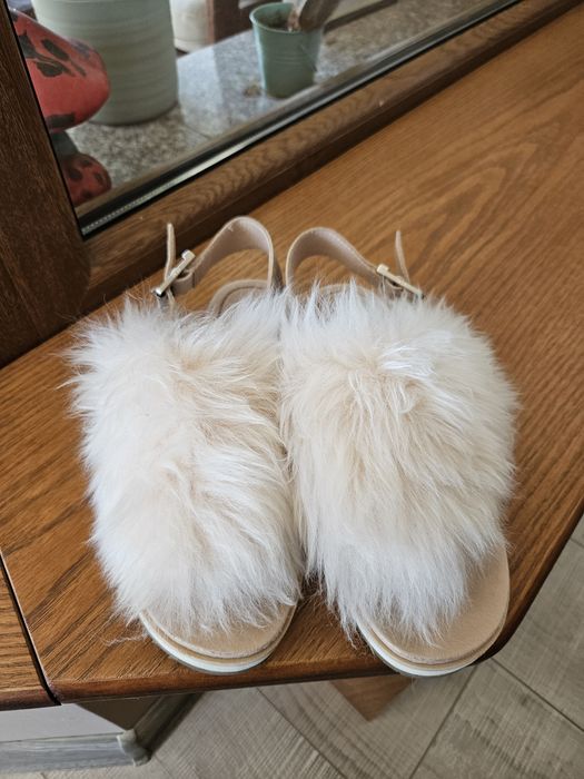 Сандали UGG, естествена кожа