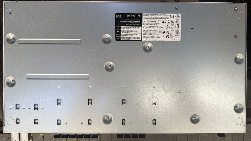 Switch Cisco CBS250-24T-4G-EU - nou