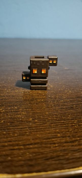 Set figurine Minecraft Kinder JOY și magnet Hello Kitty