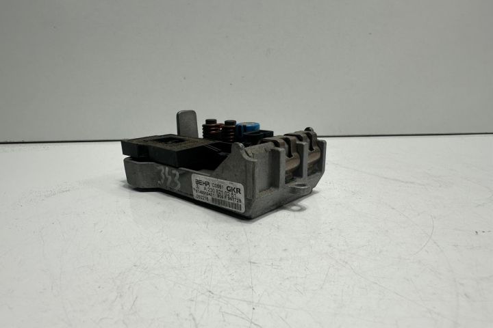 Rezistor ventilator habitaclu A2038210251 Mercedes-Benz C-Class W203/
