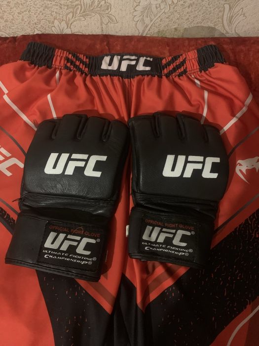 UFC шорты и перчатка размеры L ка