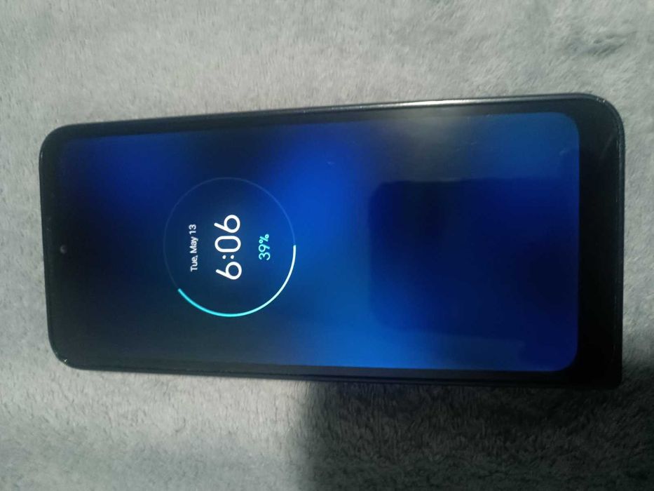 Телефон Motorola Defy