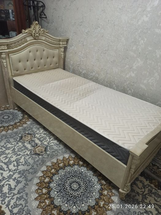 Кованые железной кровать 2х спальная. Отличный состояние.