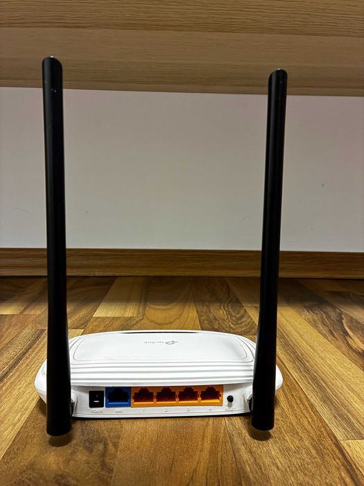 Router wireless N 300Mbps TP-LINK TL-WR841ND
