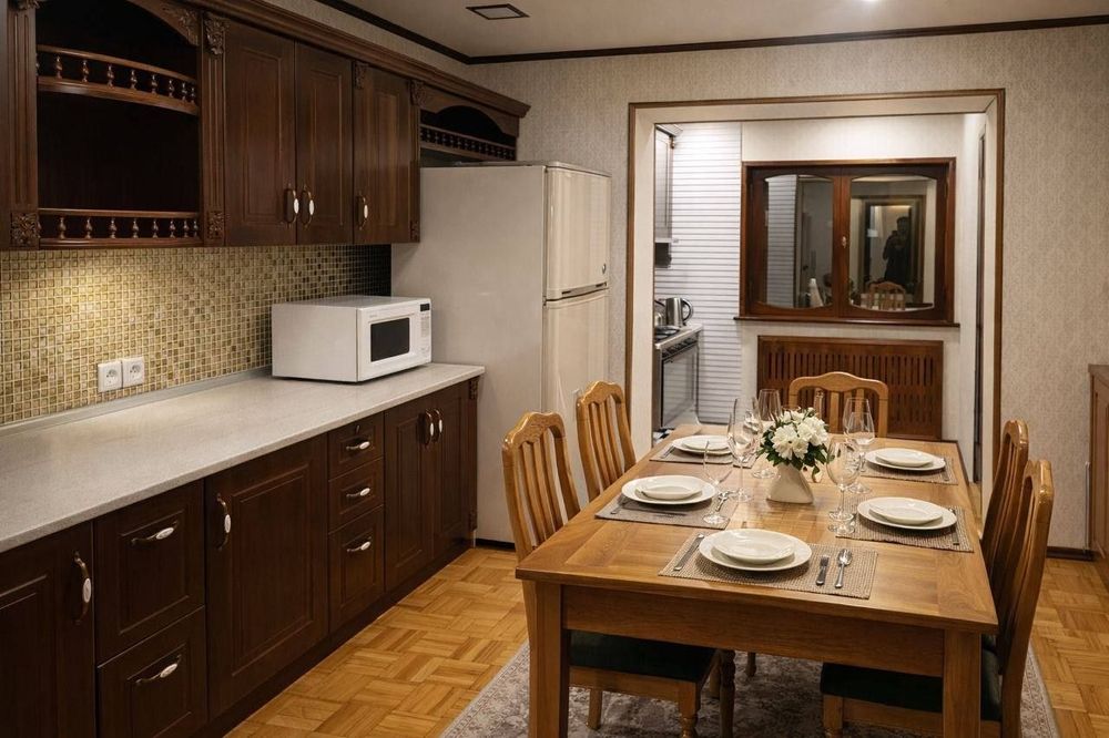 Дархан улица К.Ниязова 4/4/6 кирпич, спецплан, с лифтом, S120м2