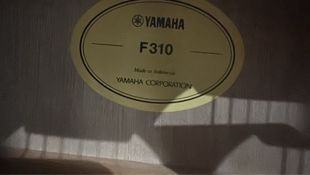 Новая Гитара YAMAHA