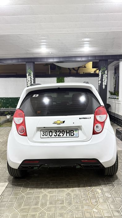 Автомобиль Спарк