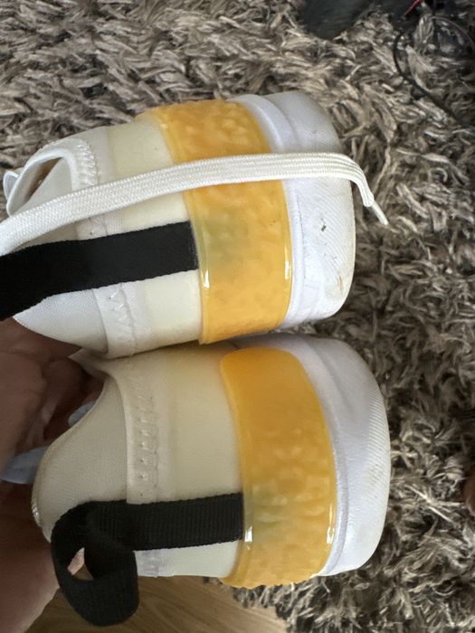 Adidasi Nike mar 38