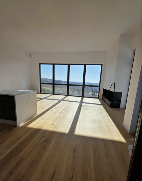 VILĂ Exclusivistă cu Panoramă de 5 STELE !!