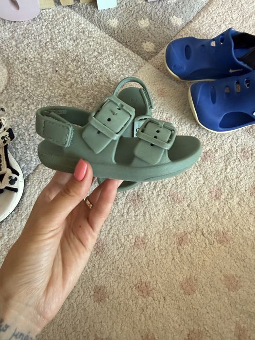 Детски сандали Nike и Zara
