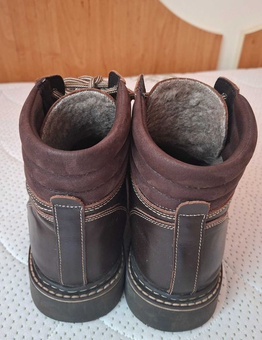 Ghete  din piele