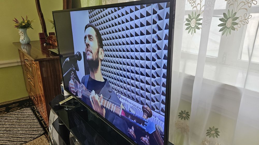 Artel smart 43 sotiladi