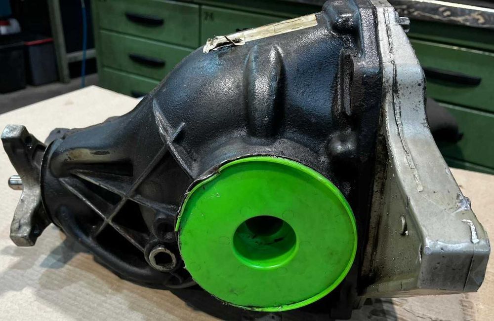 Diferential spate Mercedes A2573506300 W213 C238 W238 W257