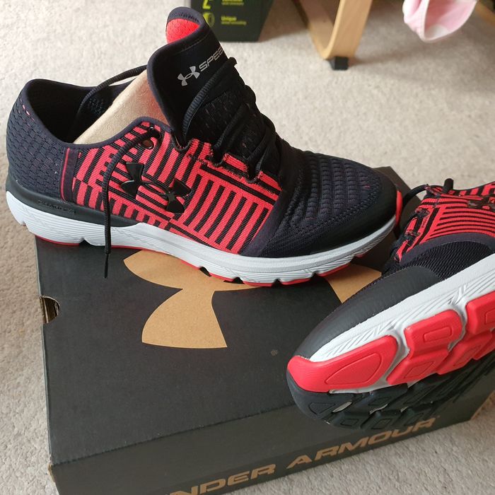 Adidasi under armour