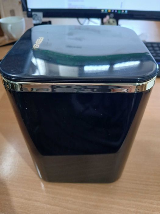 Cos mic cu capac Feidash, 2.8 L, ABS, pentru masa sau birou, negru