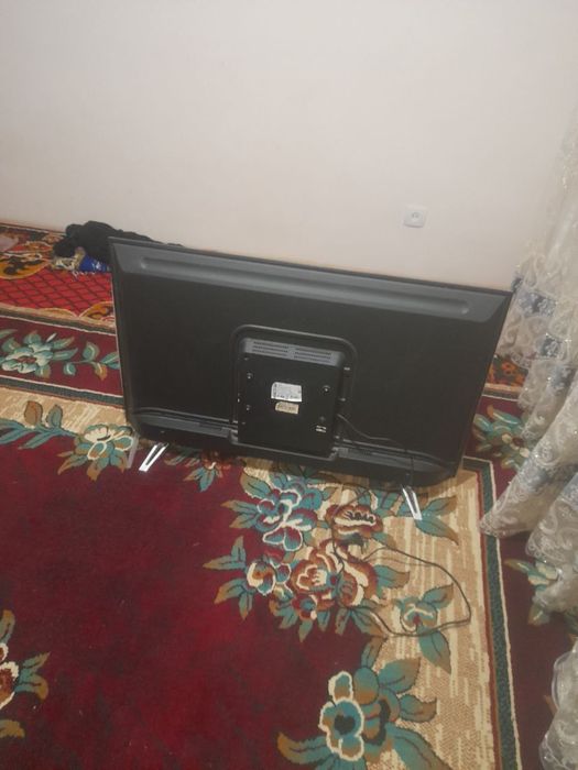 Artel 43 talik yaxwi televizor