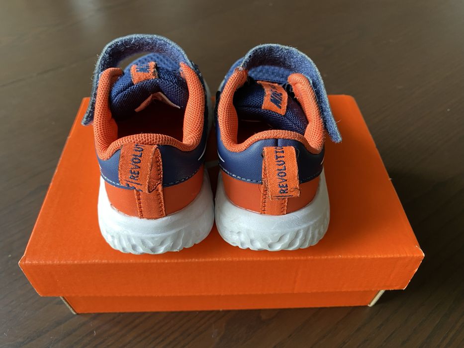 Nike Revolution 5, номер 22