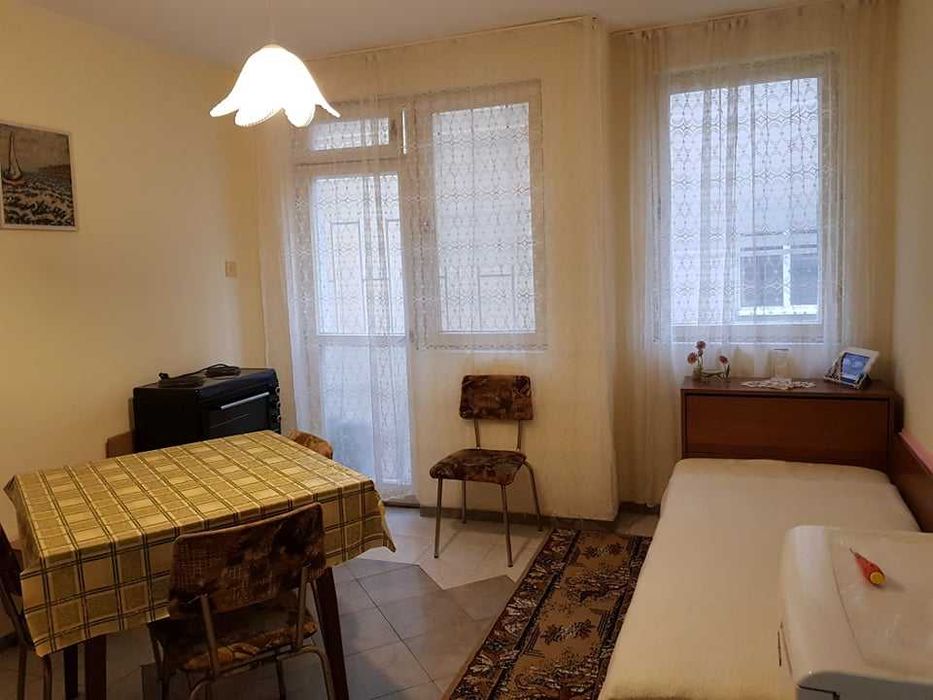 Дава се под наем Двустаен апартамент в Бургас, Възраждане - 44 кв.м за 127.5 € - Снимка #4