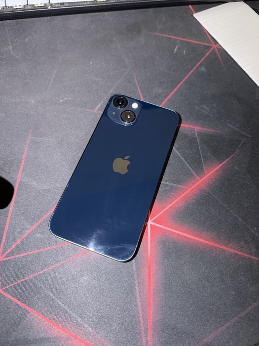 Iphone 13 midnight blue